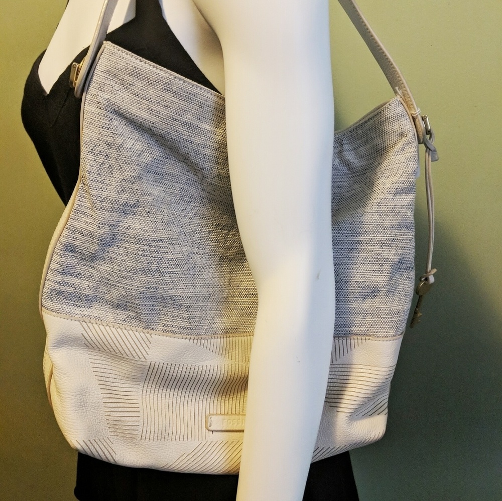 Maya style Fossil bag with Navy detail